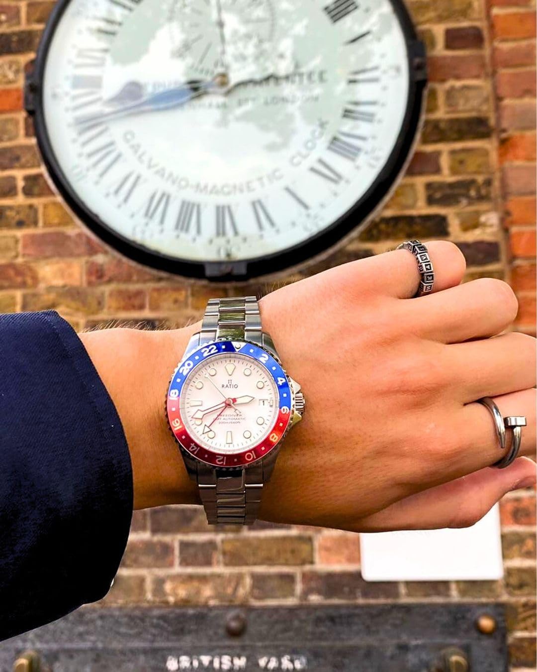 RATIO FreeDiver Dive Watch Sapphire Crystal GMT Rotating Bezel Automatic Diver Watch 200M Water Resistant Diving Watch for Men - Image 5